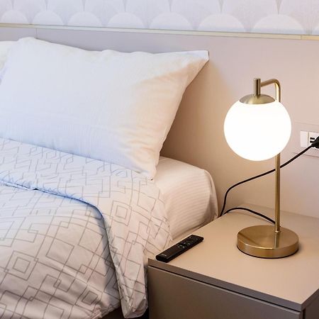 Casa Bella 16 - 8 Min To Metro, 15 Min To Lin Airport, University Area Милан Экстерьер фото